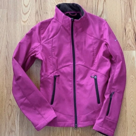 Women's NWOT Nike Weatherproof Workout Jacket (M) - Picture 11 of 12